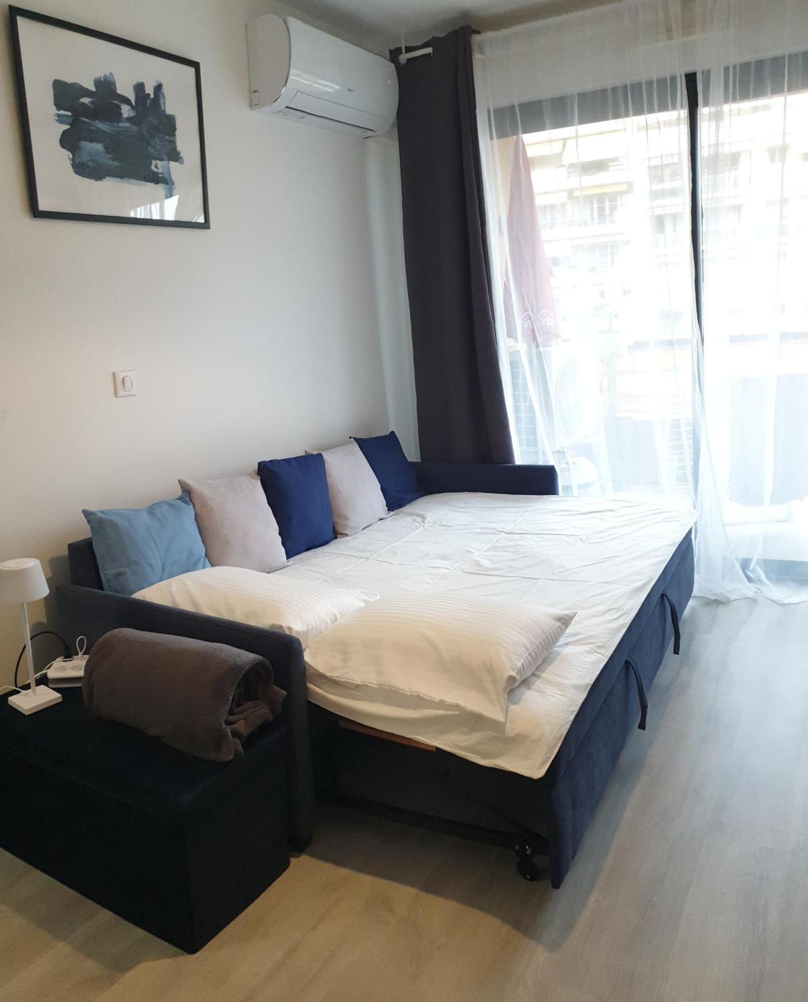 Appartement Cosy Au Centre Ville De Menton Bagian luar foto