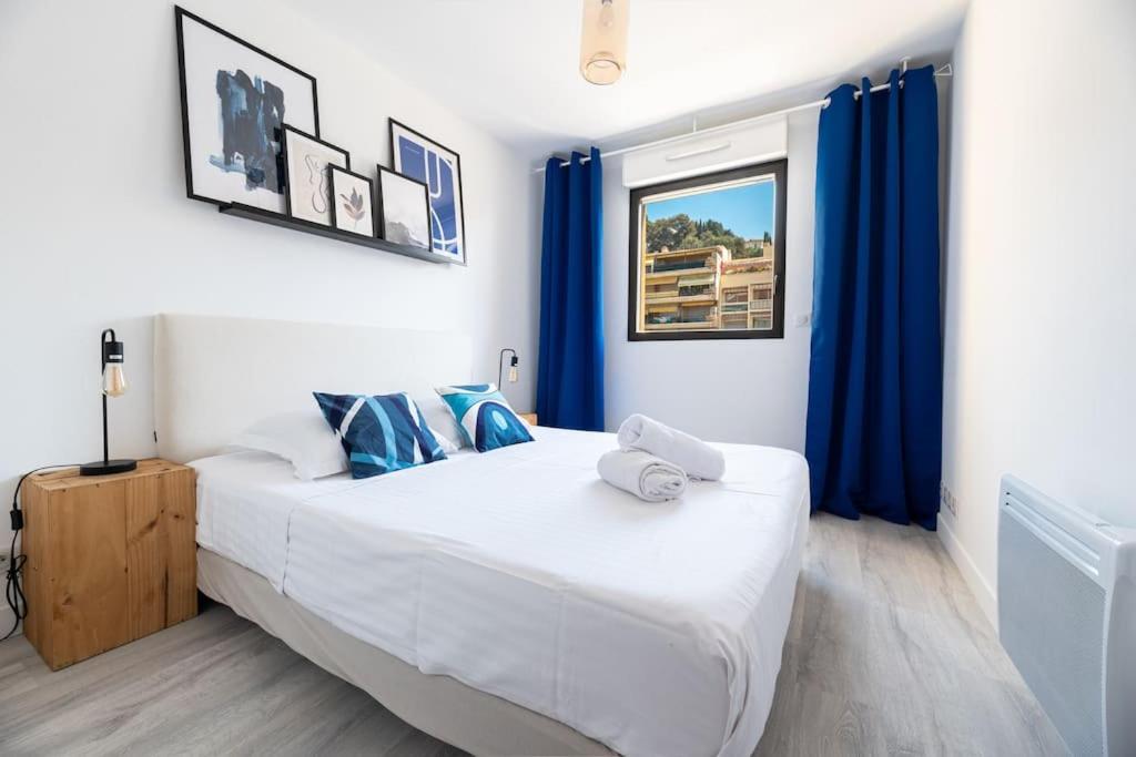 Appartement Cosy Au Centre Ville De Menton Bagian luar foto